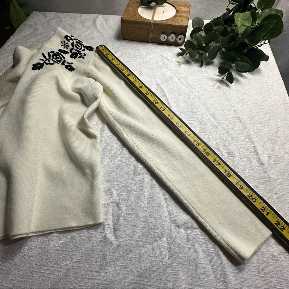 Valerie Separates Cream Button Up Cardigan Sweater w/ Black Floral Embroidery/M - Picture 8 of 9